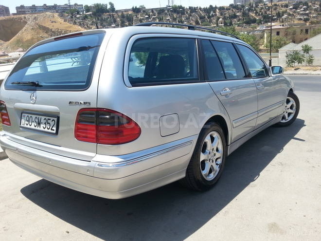 Mercedes E 240 1999, 215,000 km - 2.4 l - Bakı