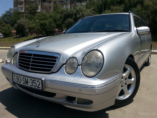 Mercedes E 240 1999, 215,000 km - 2.4 l - Bakı
