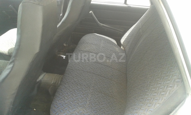 LADA (VAZ) 2107 2003, 256,000 km - 1.6 l - Bakı
