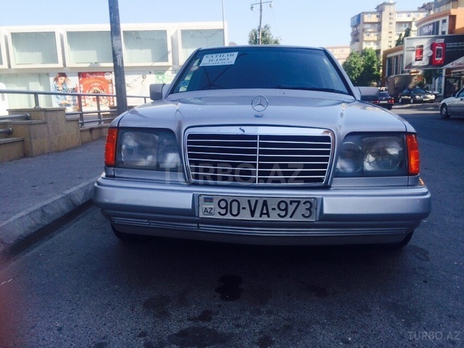 Mercedes E 200 1993, 636,000 km - 2.0 l - Bakı