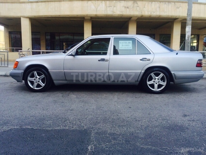 Mercedes E 200 1993, 636,000 km - 2.0 l - Bakı