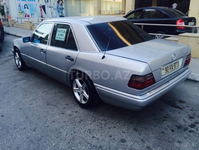 Mercedes E 200 1993, 636,000 km - 2.0 l - Bakı