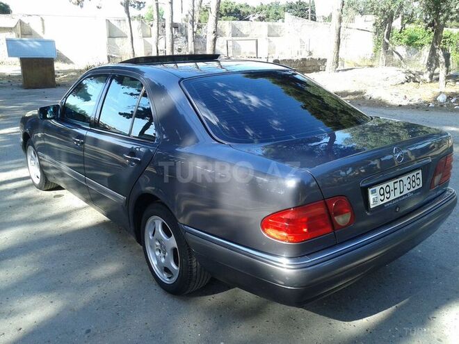 Mercedes E 230 1997, 283,000 km - 2.3 л - Bakı
