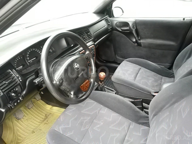 Opel Vectra 1996, 234,000 km - 2.0 л - Bakı