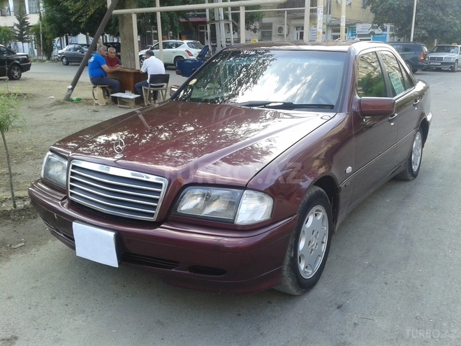 Mercedes C 220 1997, 195,620 km - 2.2 l - Bakı