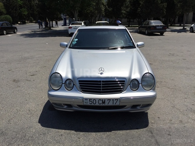Mercedes E 320 2000, 250,000 km - 3.2 l - Bakı