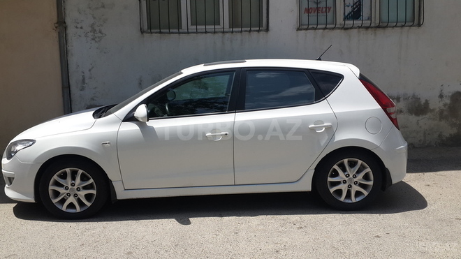 Hyundai i30 2010, 96,000 km - 1.6 л - Bakı