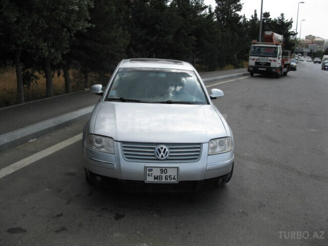 Volkswagen Passat 2003, 201,168 km - 1.8 l - Bakı