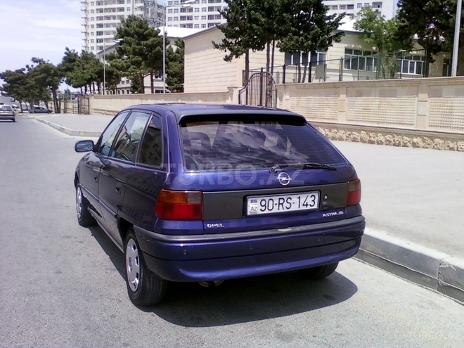 Opel Astra 1997, 220,000 km - 1.6 l - Bakı