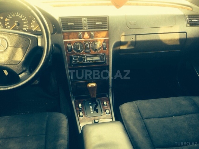 Mercedes C 220 1996, 338,450 km - 2.2 l - Bakı
