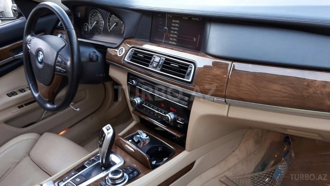 BMW 750 2011, 74,800 km - 4.4 l - Bakı