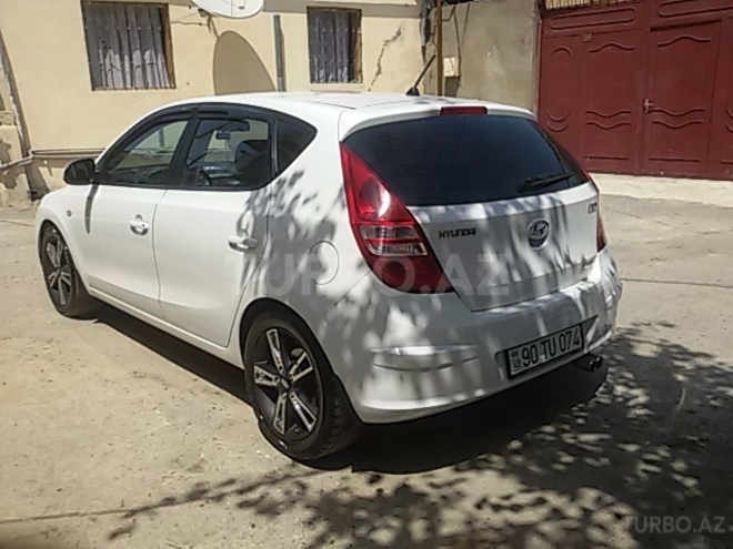 Hyundai i30 2009, 150,000 km - 2.0 л - Bakı
