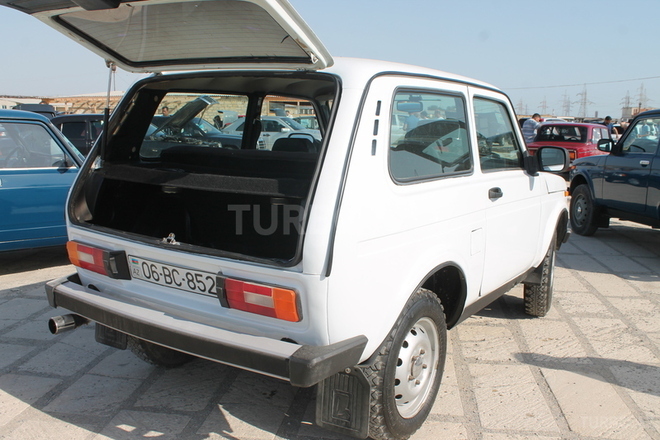 LADA (VAZ) Niva 1985, 100,000 km - 1.7 л - Bakı