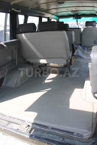 Toyota HiAce 1993, 100,000 km - 2.4 л - Bakı