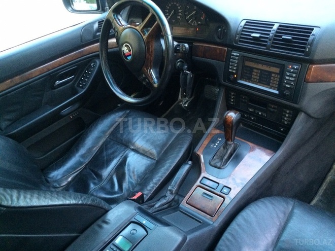 BMW 545 2001, 286,000 km - 4.4 l - Bakı