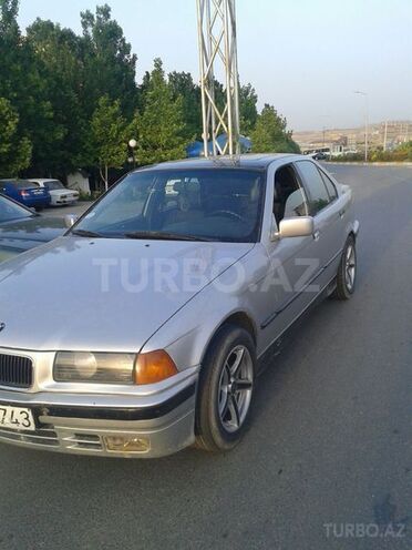 BMW 320 1991, 302,000 km - 2.0 l - Bakı