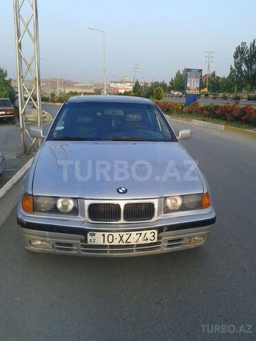 BMW 320 1991, 302,000 km - 2.0 l - Bakı