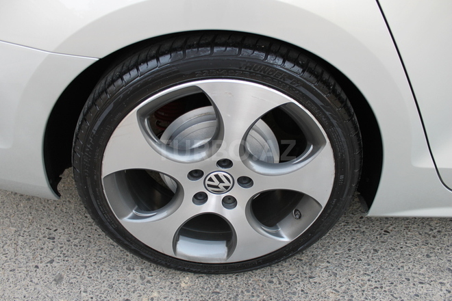 Volkswagen Jetta 2011, 37,000 km - 2.5 l - Bakı