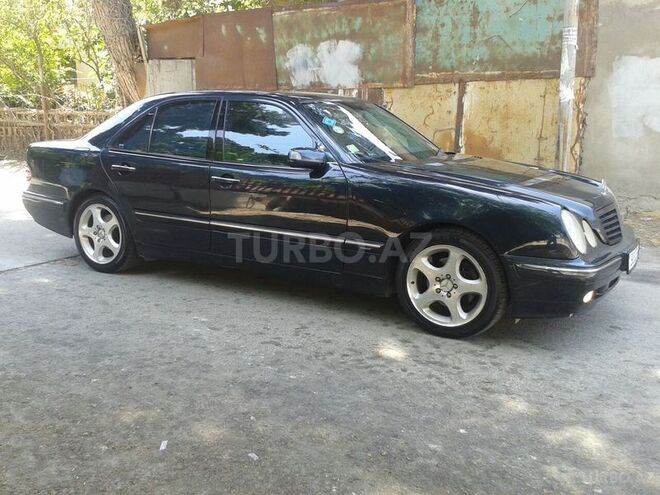 Mercedes E 270 1999, 230,000 km - 2.7 l - Bakı