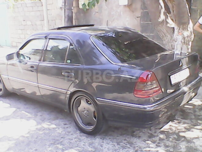 Mercedes C 220 1993, 420,000 km - 0.3 l - Bakı