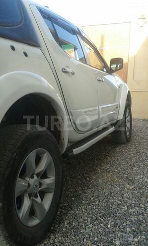 Mitsubishi L200 2007, 180,000 km - 2.5 l - Bakı