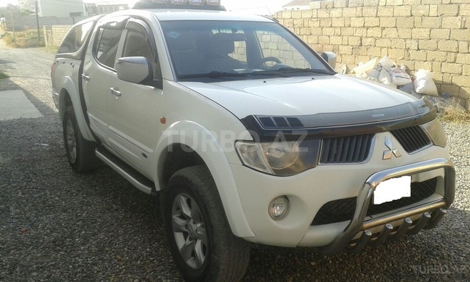 Mitsubishi L200 2007, 180,000 km - 2.5 l - Bakı