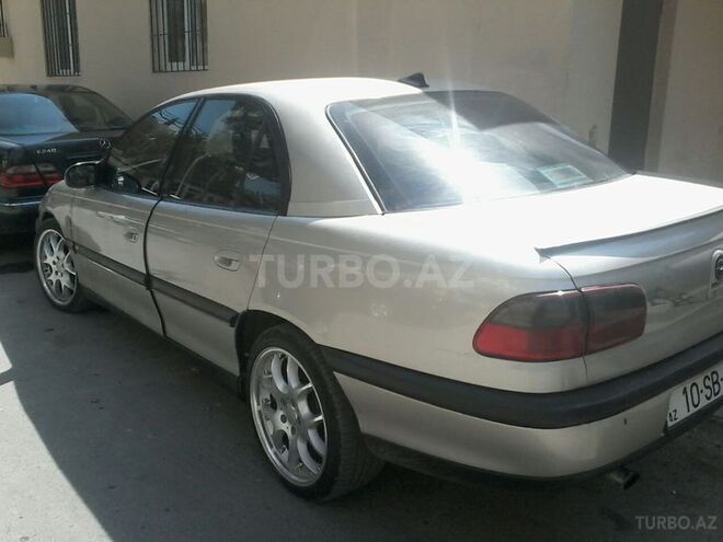 Opel Omega 1995, 296,121 km - 2.0 л - Bakı