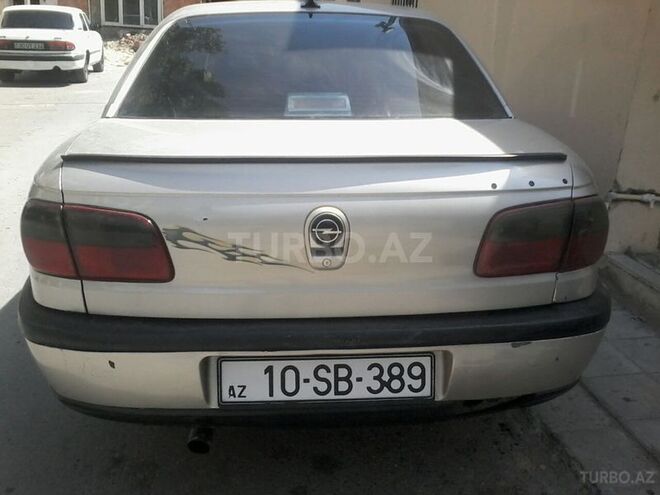 Opel Omega 1995, 296,121 km - 2.0 л - Bakı