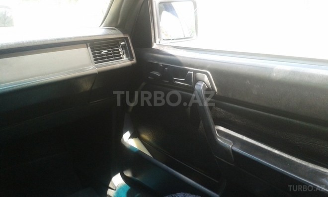 Mercedes 190 1991, 255,000 km - 2.0 л - Bakı