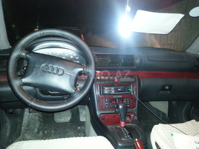 Audi A4 1997, 72,000 km - 1.8 л - Bakı
