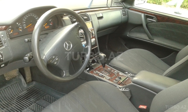 Mercedes E 270 2000, 324,889 km - 2.7 l - Bakı