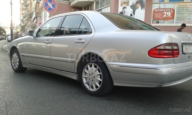 Mercedes E 270 2000, 324,889 km - 2.7 l - Bakı