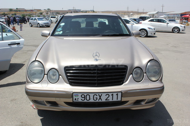 Mercedes E 200 2001, 170,000 km - 2.0 l - Bakı