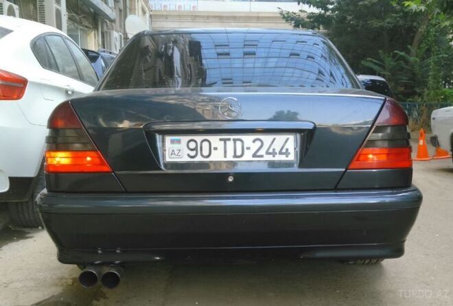 Mercedes C 180 2000, 251,000 km - 1.8 l - Bakı