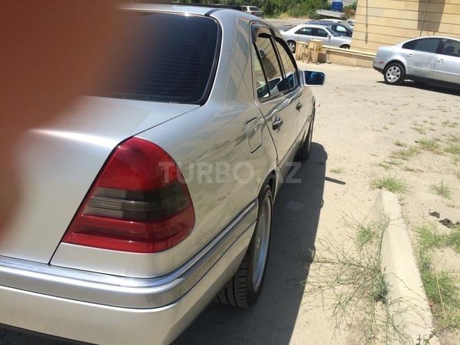 Mercedes C 180 1997, 250,000 km - 1.8 л - Bakı