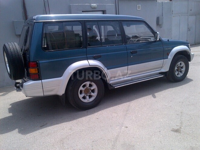 Mitsubishi Pajero 1993, 268,000 km - 2.5 l - Bakı