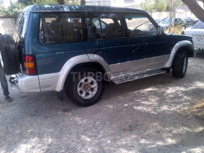 Mitsubishi Pajero 1993, 268,000 km - 2.5 l - Bakı