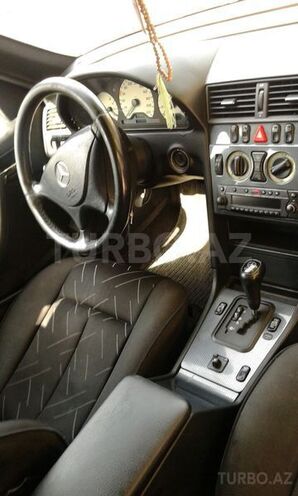 Mercedes C 220 1998, 198,000 km - 2.2 l - Bakı