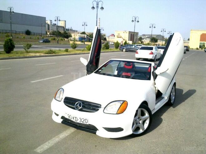 Mercedes SLK 320 2001, 98,000 km - 3.2 л - Bakı