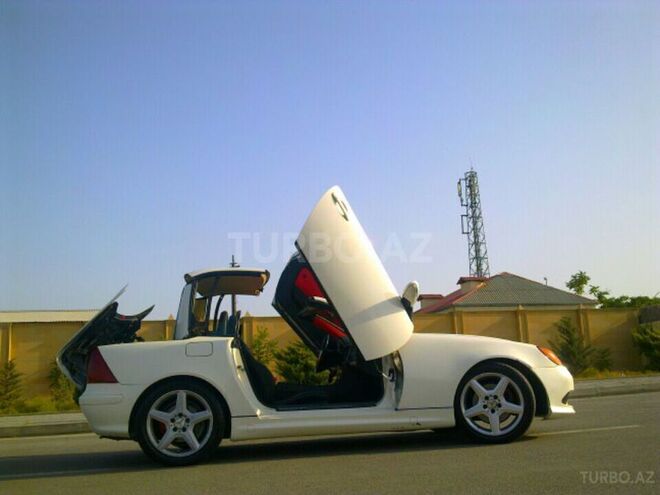 Mercedes SLK 320 2001, 98,000 km - 3.2 л - Bakı
