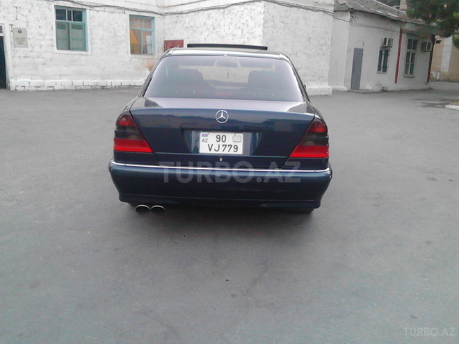 Mercedes C 240 1998, 172,000 km - 2.4 л - Bakı