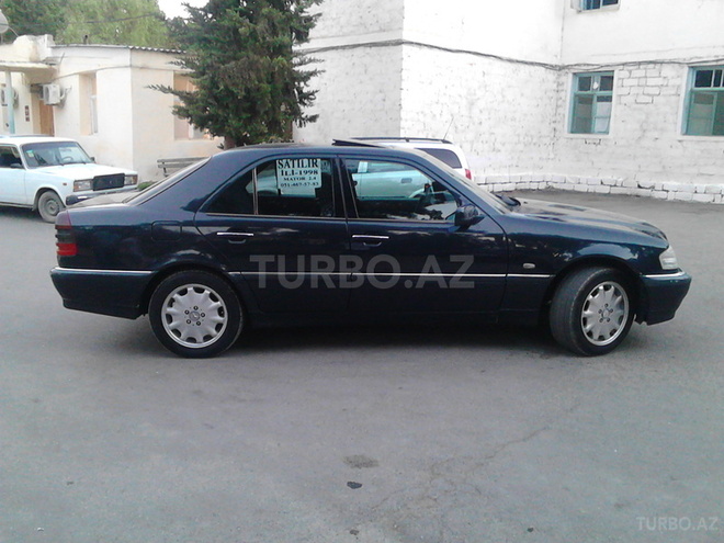 Mercedes C 240 1998, 172,000 km - 2.4 л - Bakı