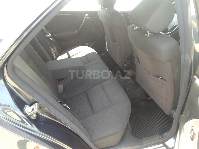 Mercedes C 200 1999, 220,000 km - 2.0 l - Bakı