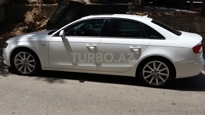 Audi A4 2011, 90,000 km - 2.0 l - Bakı