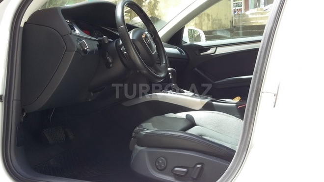 Audi A4 2011, 90,000 km - 2.0 l - Bakı