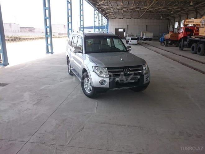 Mitsubishi Pajero 2007, 72,000 km - 3.0 l - Bakı