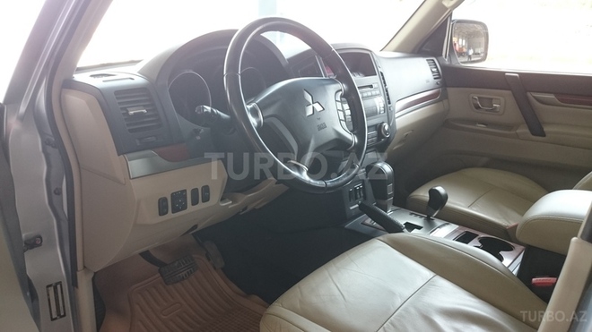 Mitsubishi Pajero 2007, 72,000 km - 3.0 l - Bakı
