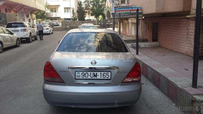 Nissan Sunny 2005, 250,000 km - 1.3 l - Bakı