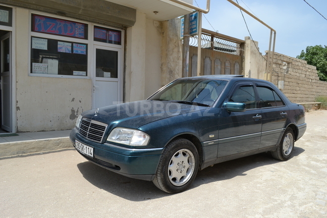 Mercedes C 180 1995, 330,000 km - 1.8 l - Bakı