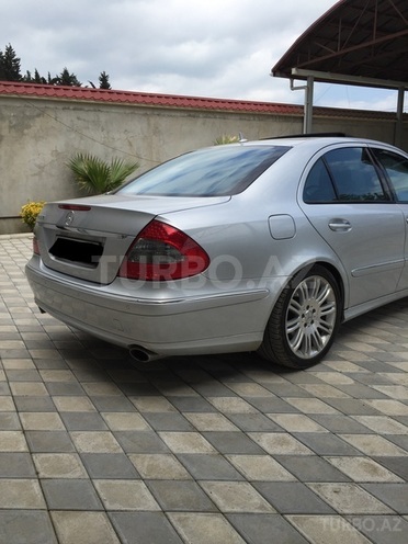 Mercedes E 350 2007, 97,000 km - 3.5 l - Bakı